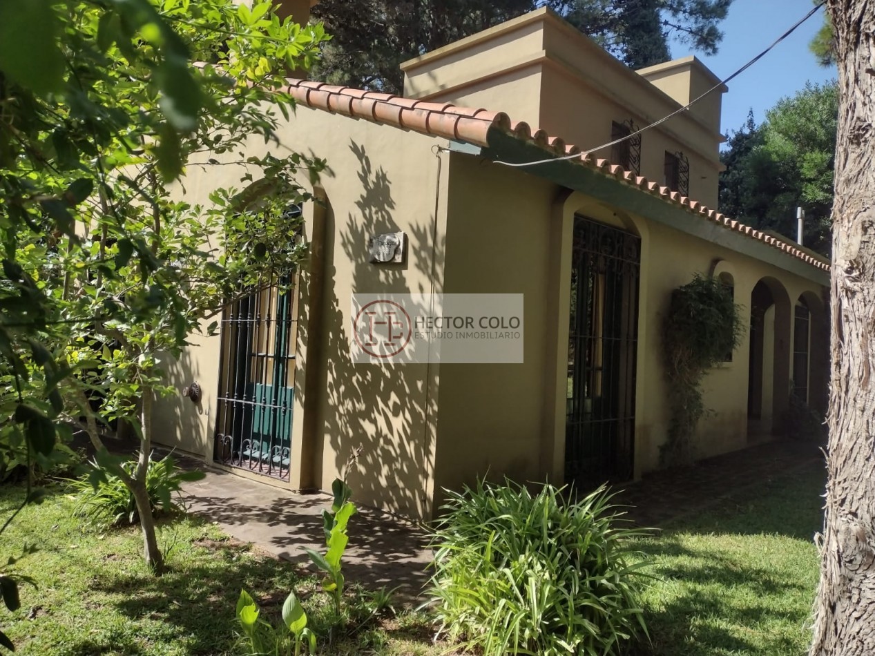 Casa estilo colonial en Valeria del Mar