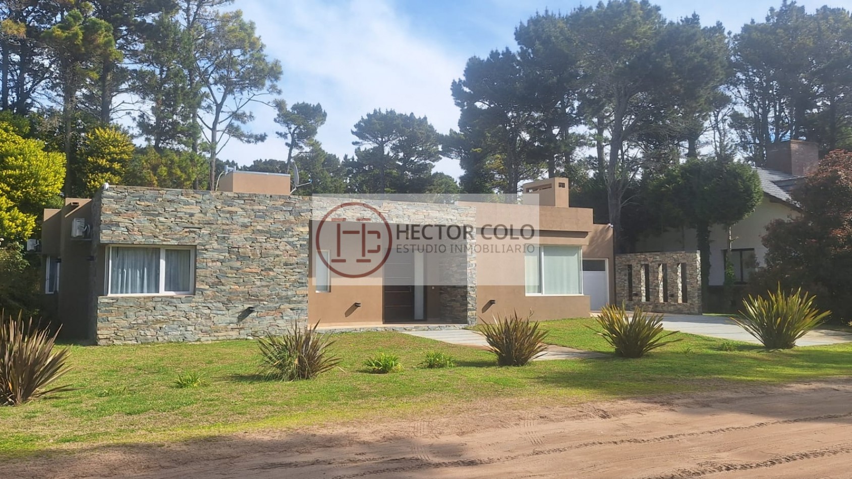 CASA EN PINAMAR NORTE CON PISCINA 