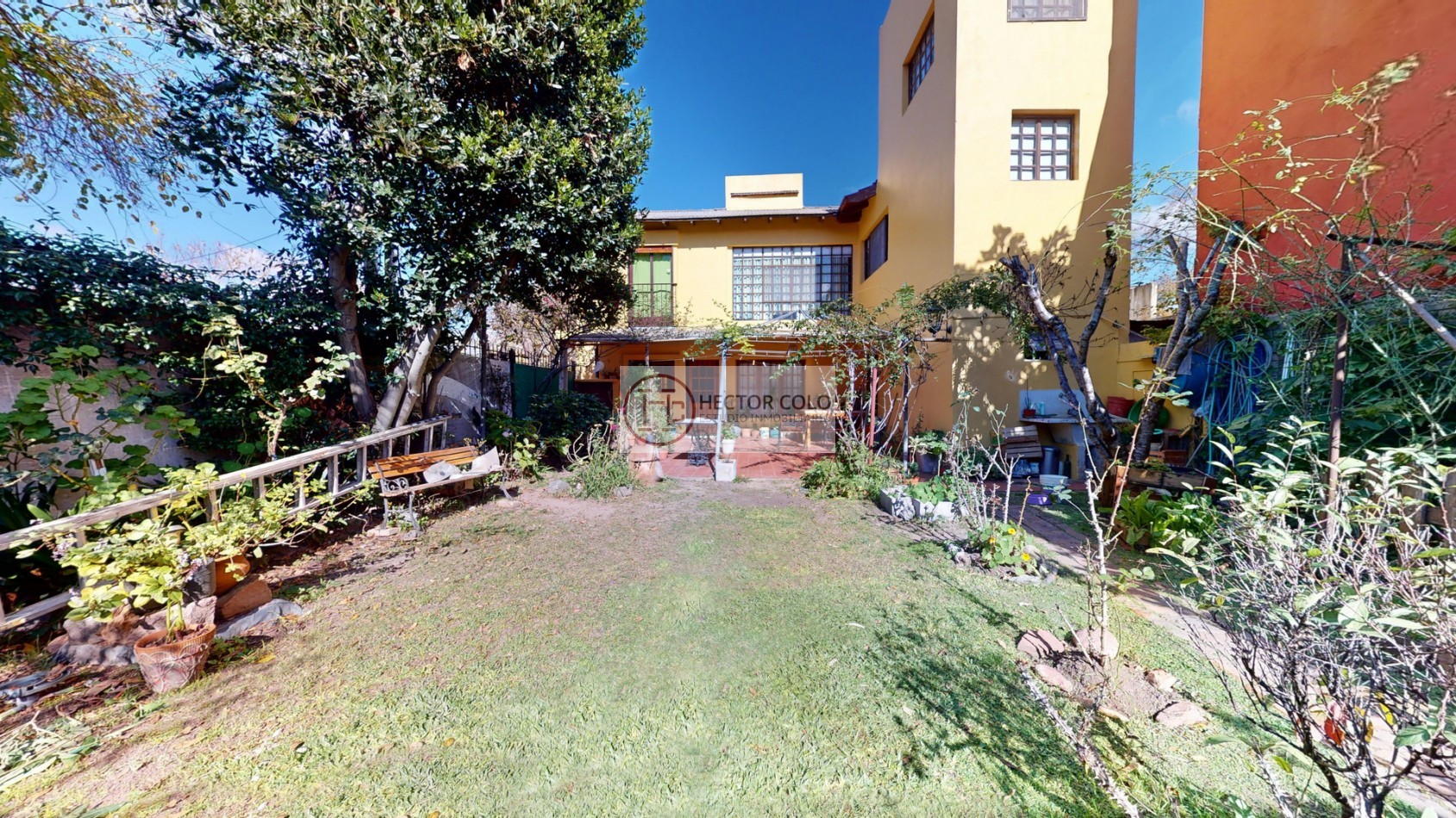 Hermosa Casa a la Venta en el mejor Barrio de City Bell