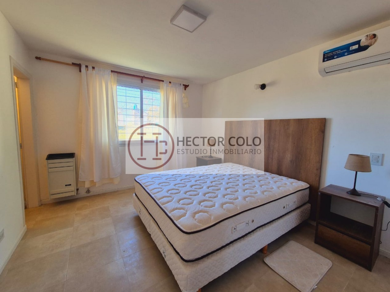 Venta de Casa con departamento en Ostende