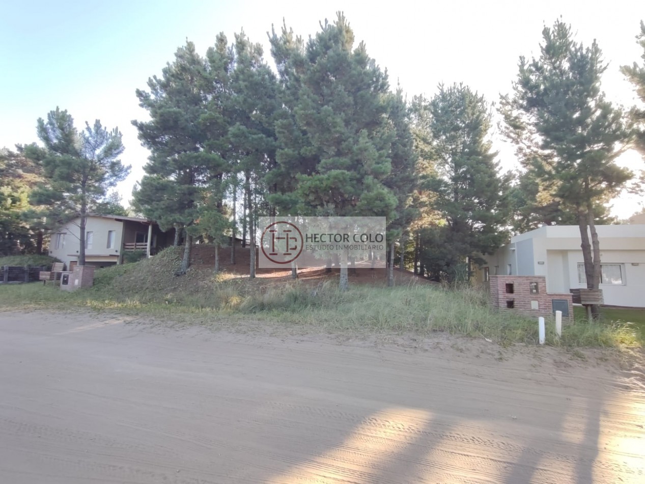 COSTA ESMERALDA .- Deportivo lote 408