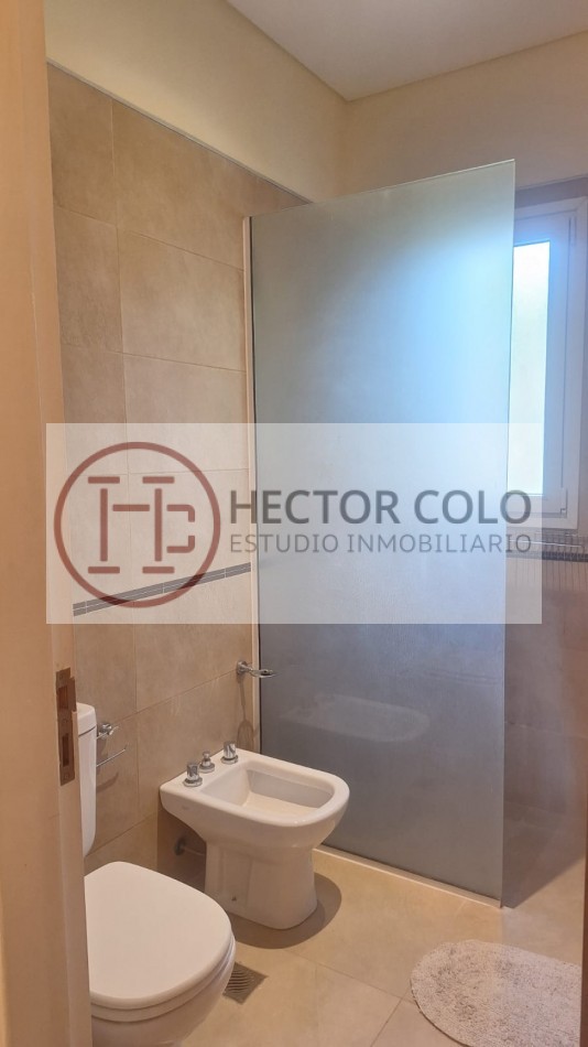 CASA EN PINAMAR NORTE CON PISCINA 