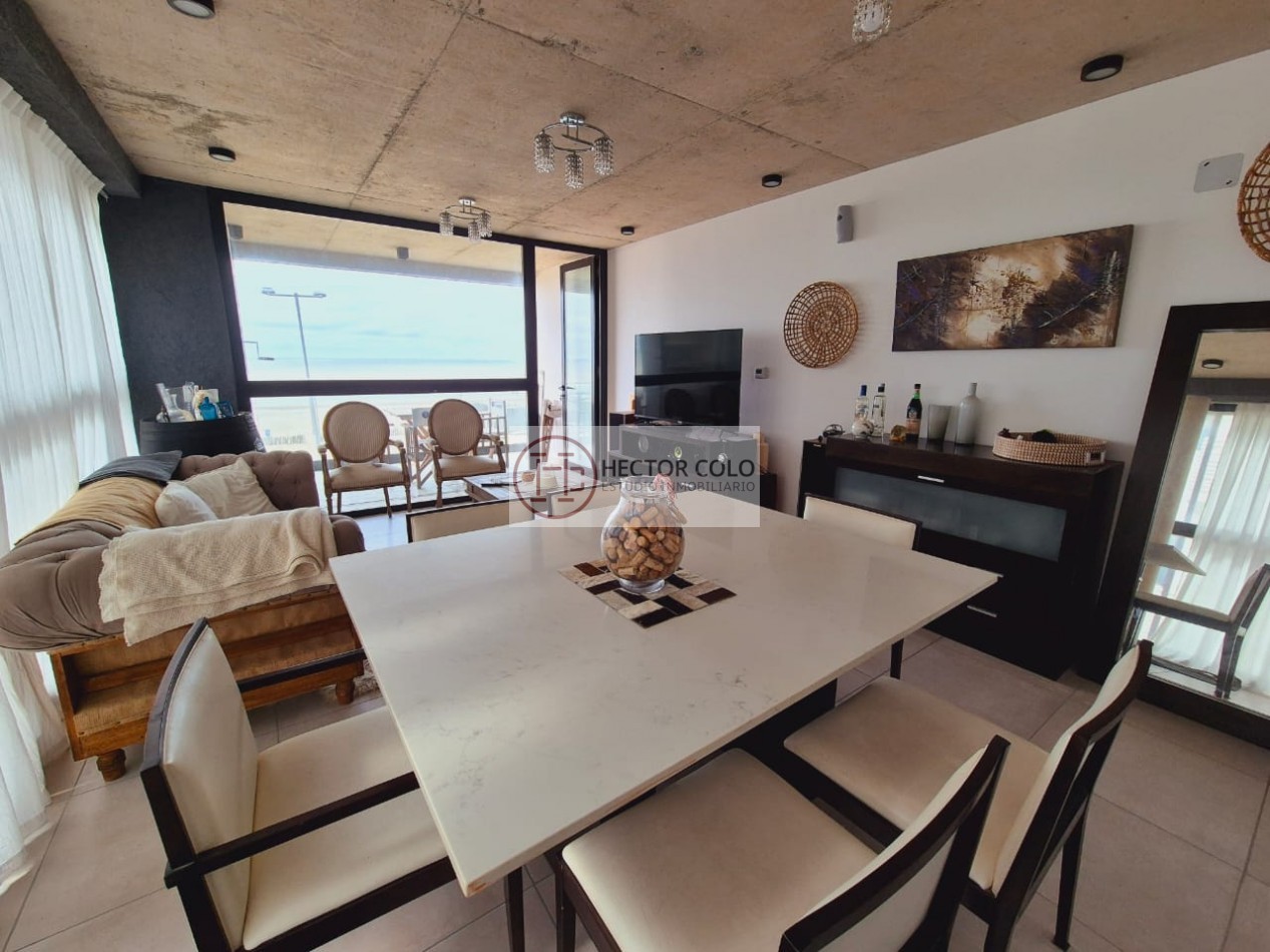Departamento 3 ambientes con vista plena al Mar