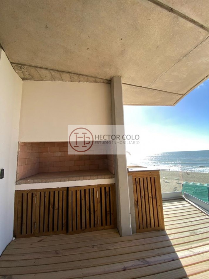 Venta de departamento 3 ambientes Frente al Mar