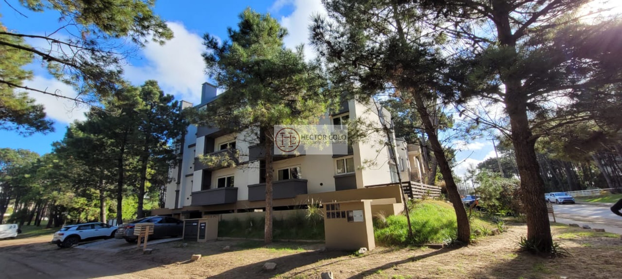 EN VENTA-DEPARTAMENTO 3 AMBIENTES-EDIFICIO JASON PARK-