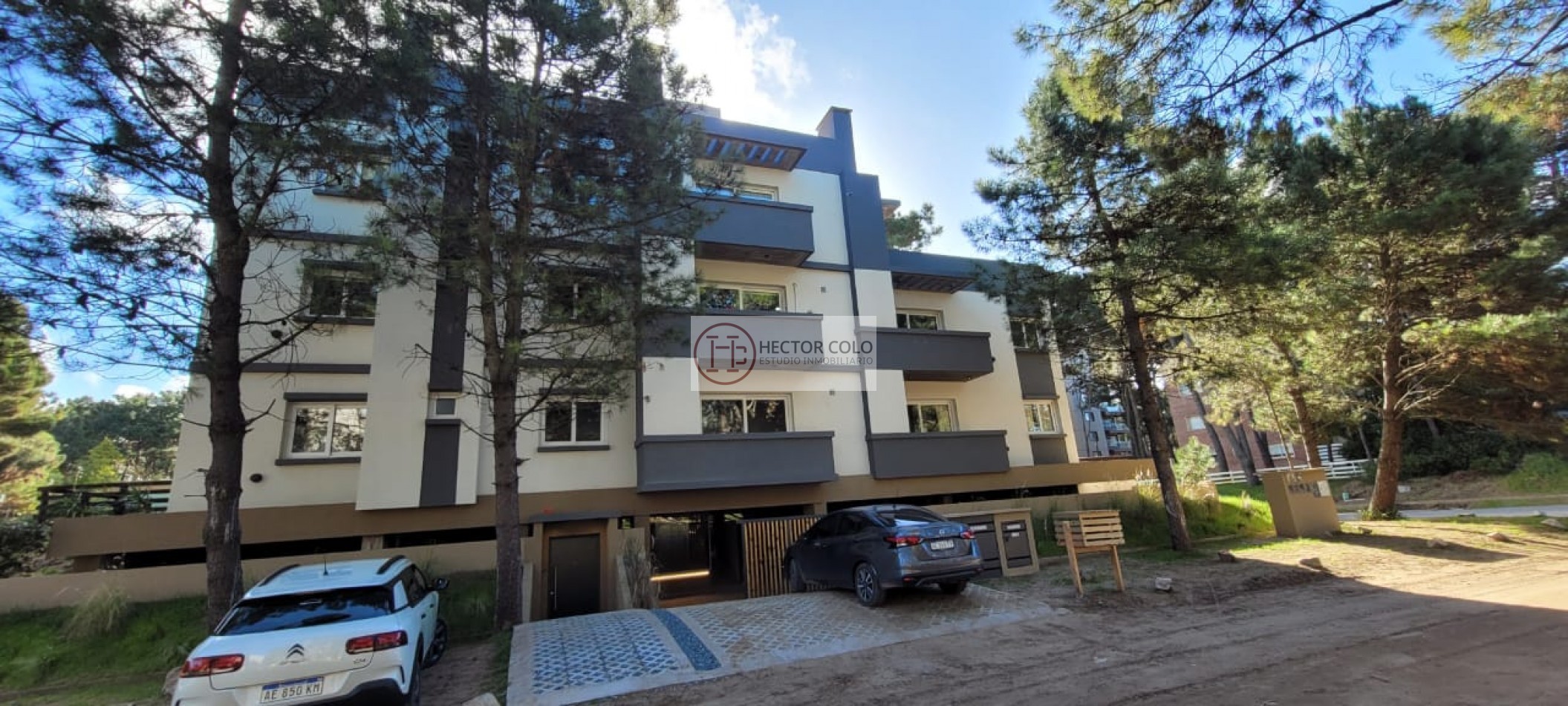 EN VENTA-DEPARTAMENTO 3 AMBIENTES-EDIFICIO JASON PARK-
