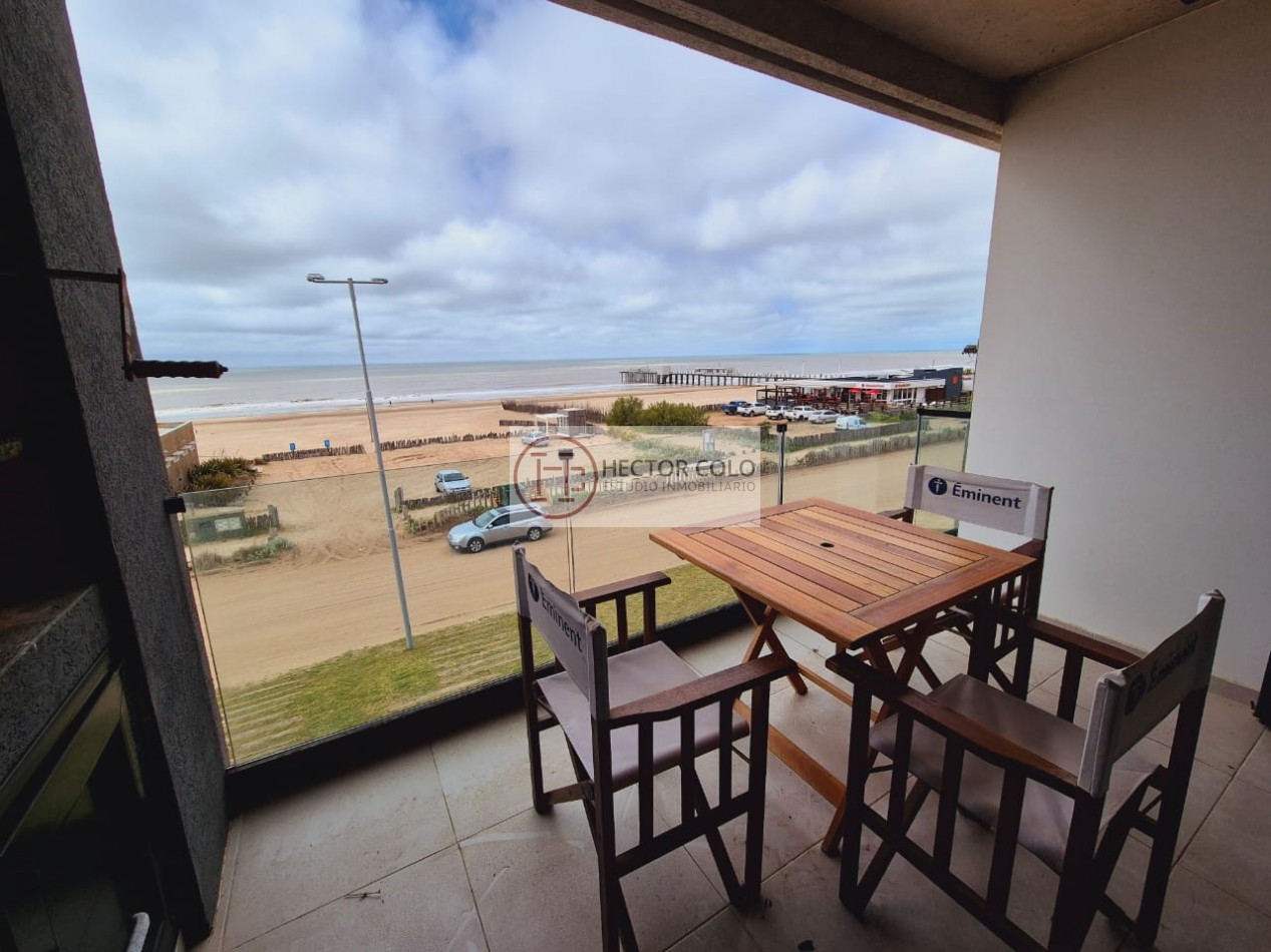 Departamento 3 ambientes con vista plena al Mar