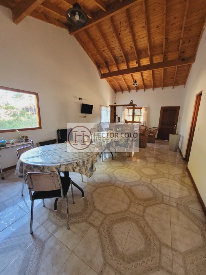 Venta de Casa con departamento en Valeria del Mar