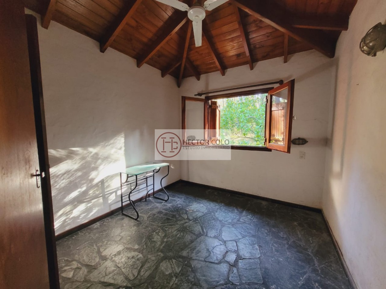 VENTA DE CASA 4 AMBIENTES A 5 CUADRAS DEL MAR