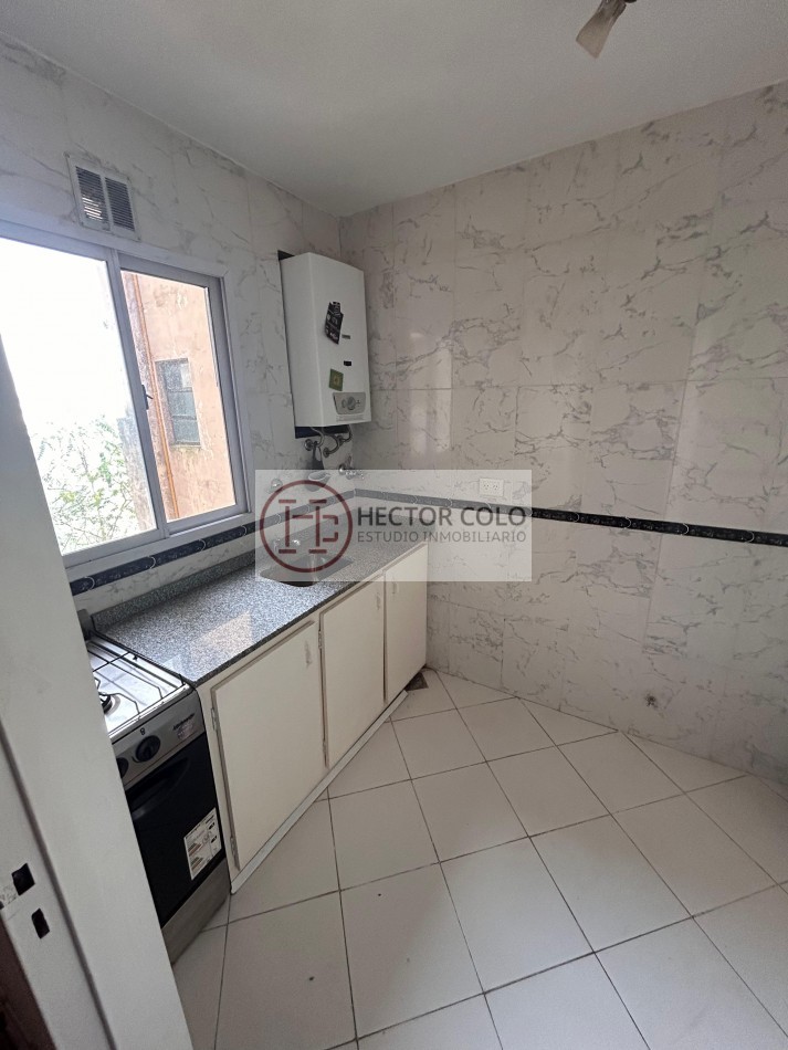 Hermoso 2 Amb. Reciclado a Nuevo, Gran Ubicacion en Colegiales y Apto Credito