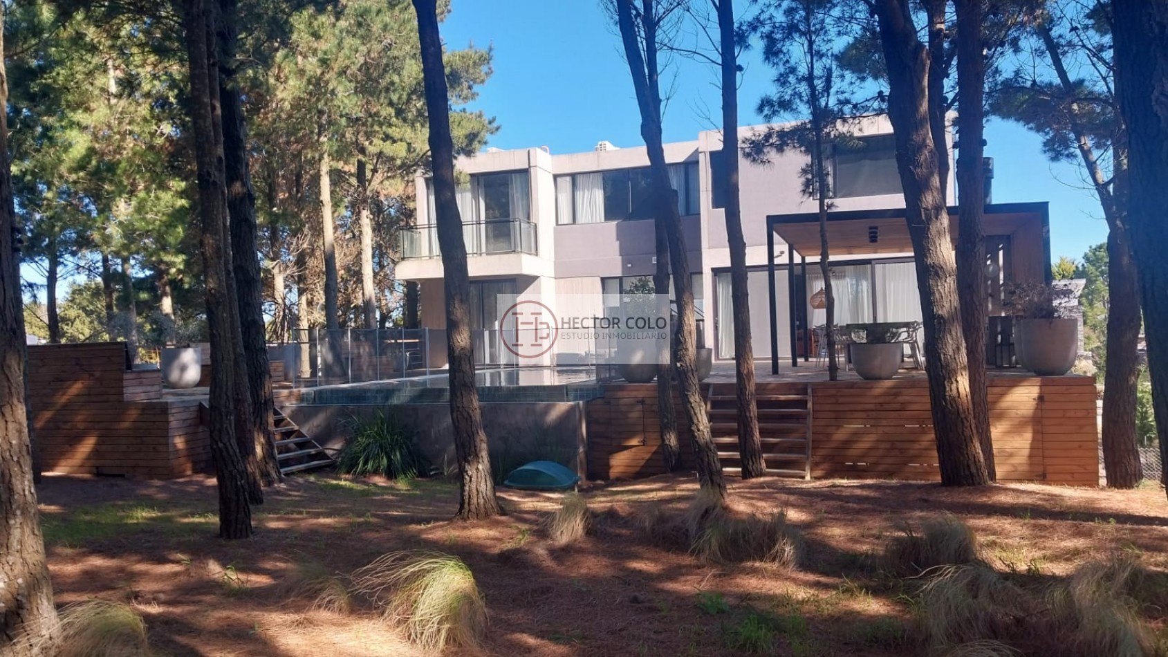 Alquier TEMPORAL casa Costa Esmeralda. 6 ambientes con Pileta