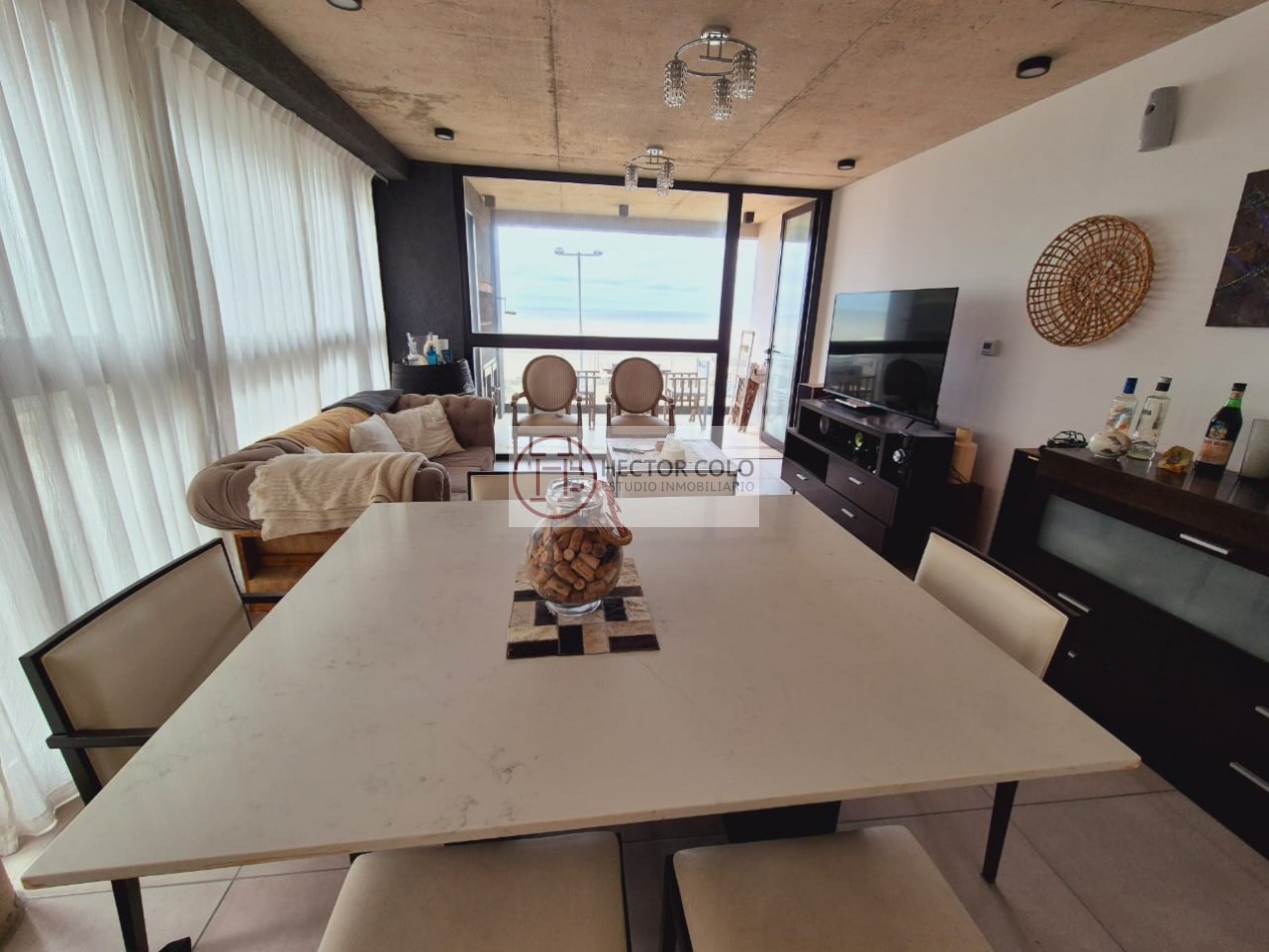 Departamento 3 ambientes con vista plena al Mar