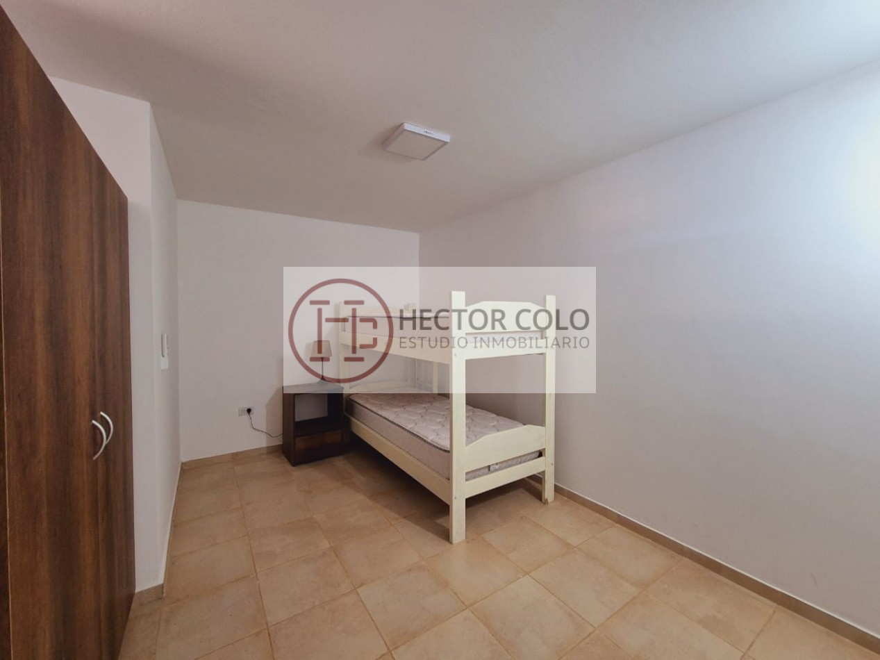 Venta de Casa con departamento en Ostende