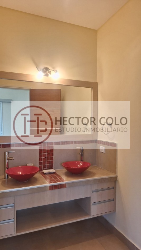 CASA EN PINAMAR NORTE CON PISCINA 