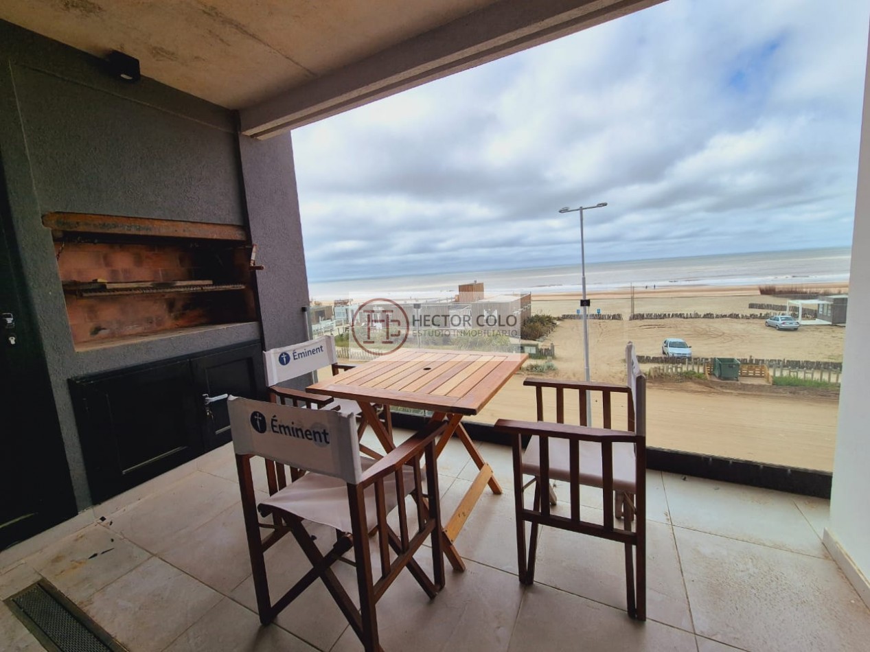 Departamento 3 ambientes con vista plena al Mar