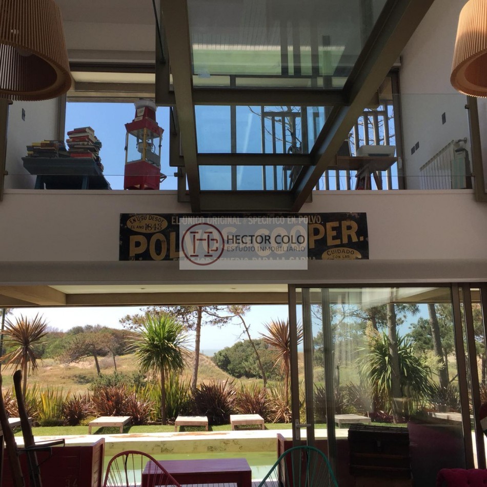 CASA CON PISCINA FRENTE AL MAR - LA FRONTERA PINAMAR NORTE -