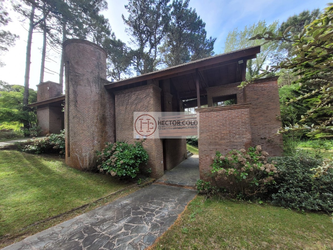 CASA EN VENTA-