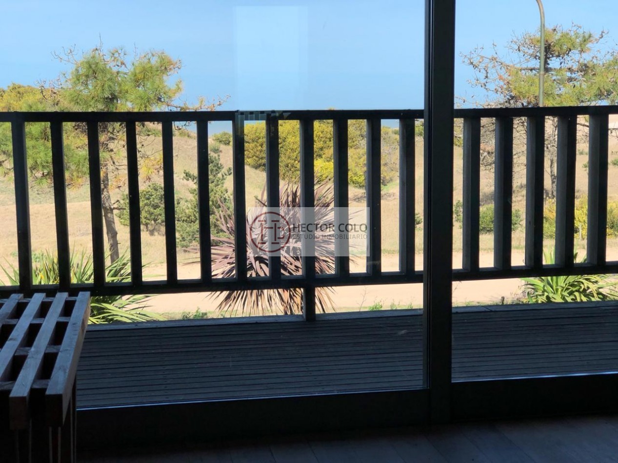 CASA CON PISCINA FRENTE AL MAR - LA FRONTERA PINAMAR NORTE -