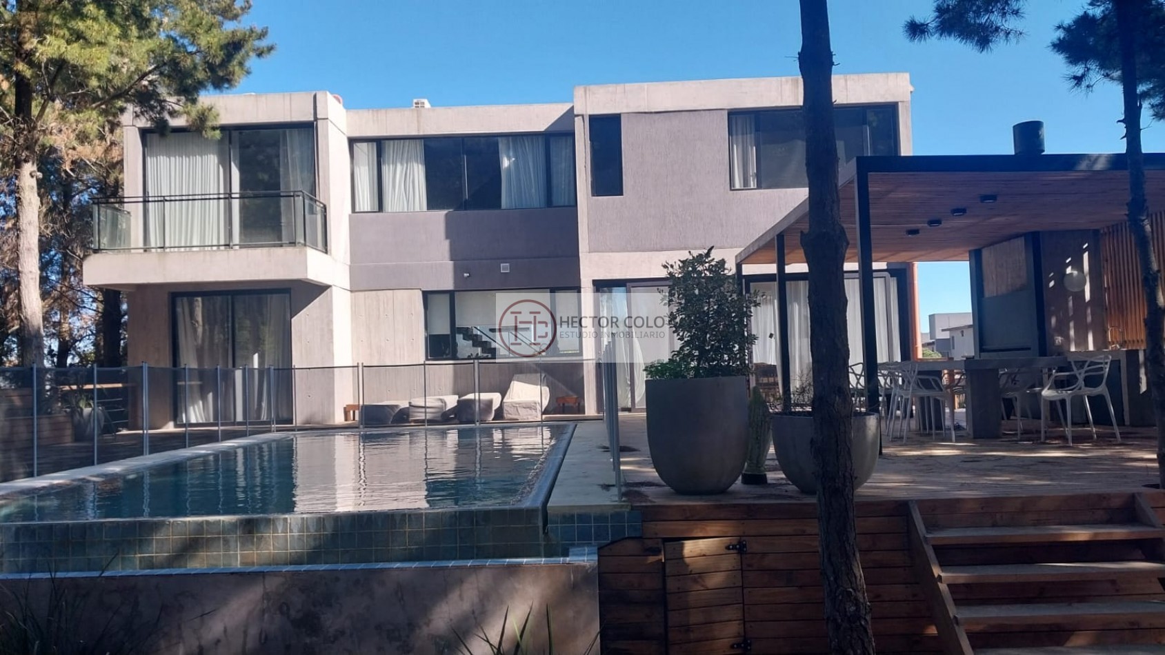 Alquier TEMPORAL casa Costa Esmeralda. 6 ambientes con Pileta