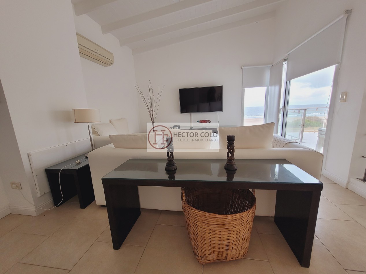 Penthouse en venta en Carilo sobre la playa con espectaculares vista al mar