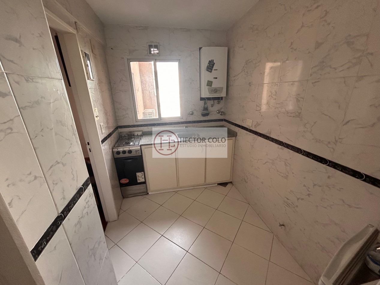 Hermoso 2 Amb. Reciclado a Nuevo, Gran Ubicacion en Colegiales y Apto Credito