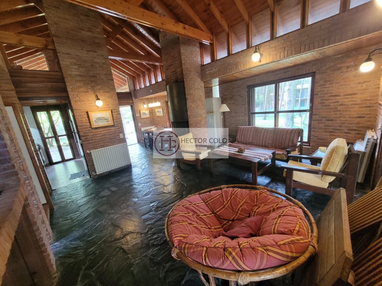 CASA EN VENTA-