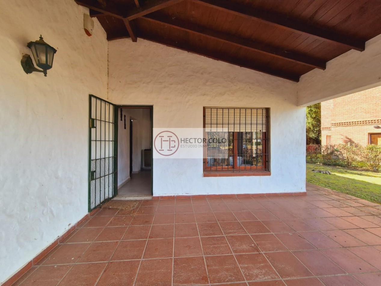 Venta de casa sobre lote multifamiliar