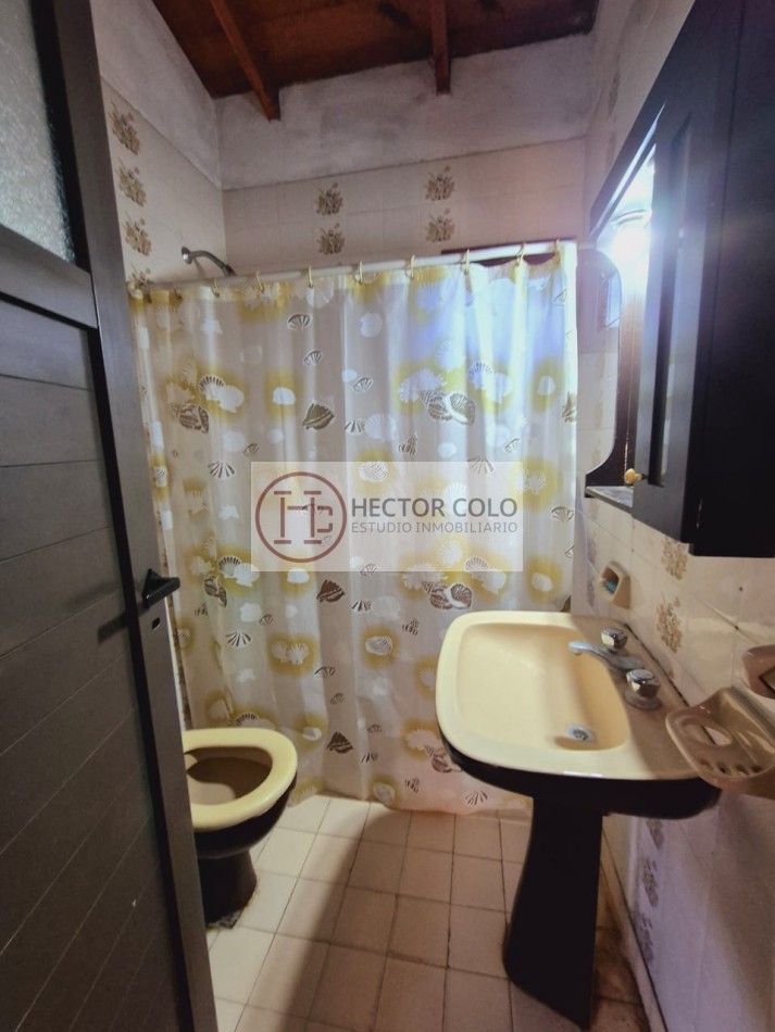 Venta de casa sobre lote multifamiliar