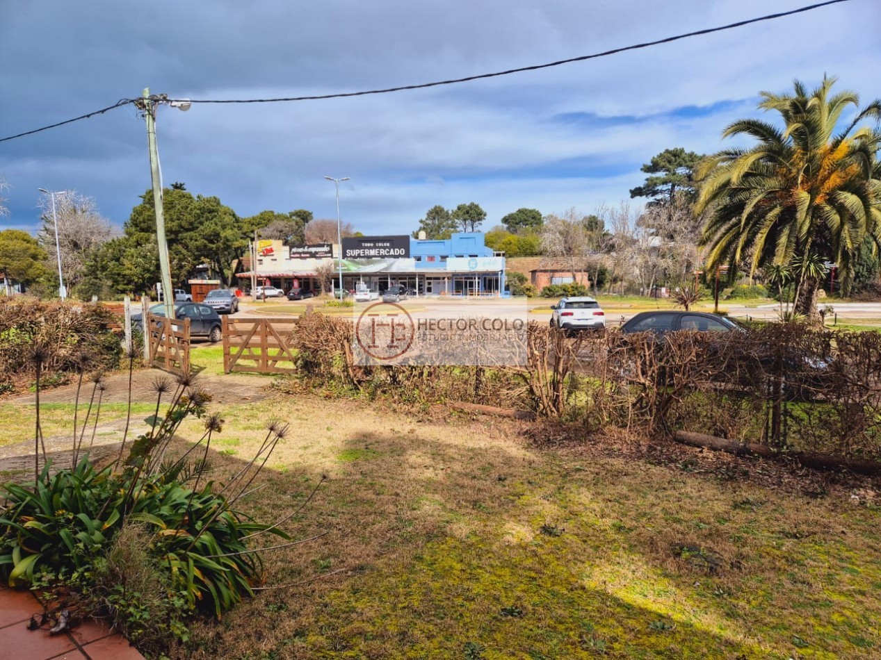 Venta de casa sobre lote multifamiliar