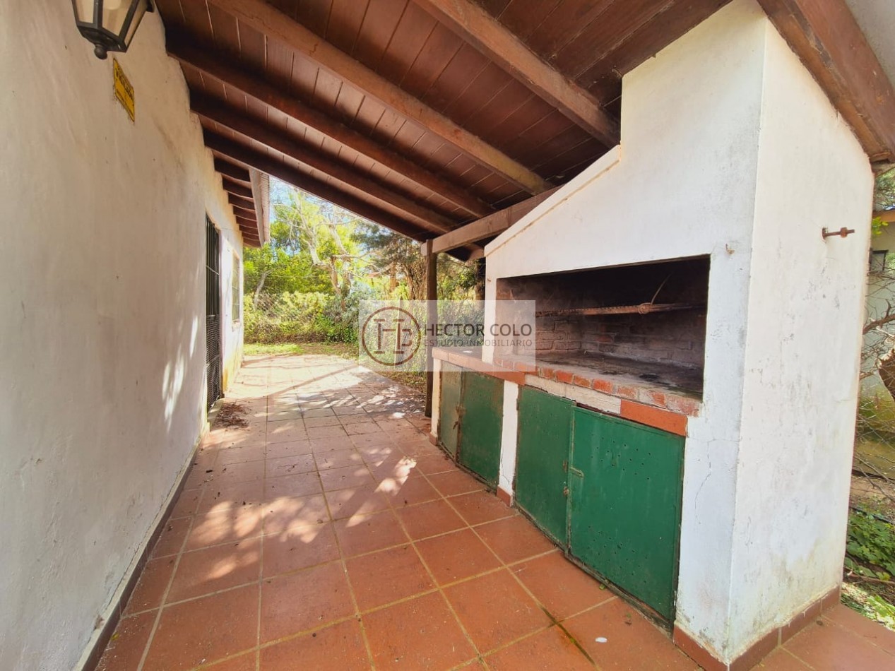 Venta de casa sobre lote multifamiliar