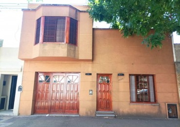 Completa y comoda casa a la Venta en el Casco de La Plata