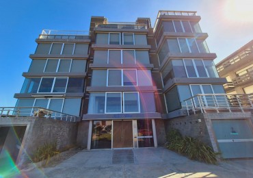 Departamento 4 ambientes frente al mar