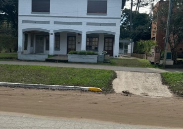 DOS LOCALES CON VIVIENDA