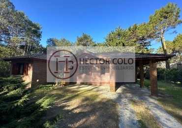 VENTA DE CASA 4 AMBIENTES A 5 CUADRAS DEL MAR