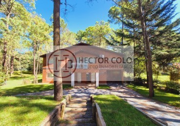 Venta de Casa 5 Ambientes en Carilo