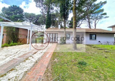Casa en venta en zona Golf Pinamar