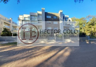 EN VENTA DEPARTAMENTO  3 AMBIENTES- EDIFICIO TUYU PLAZA-PINAMAR.