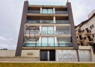 Departamento 3 ambientes con vista plena al Mar