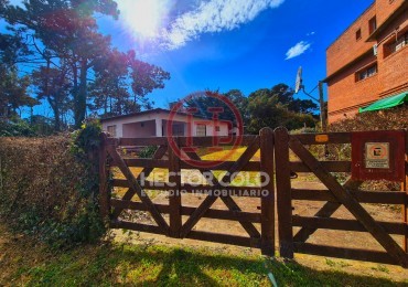 Lote Multifamiliar - Comercial con vivienda ( Codigo 175917 )