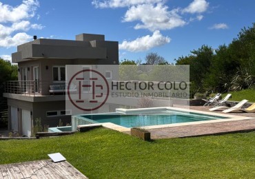Hermosa casa COSTA ESMERALDA en dos lotes