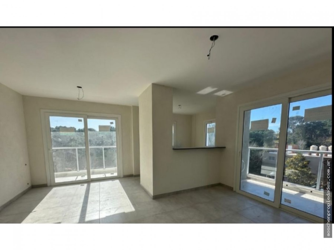 DEPARTAMENTO 2 AMBIENTES A ESTRENAR - VALERIA DEL MAR - ZONA CENTRO